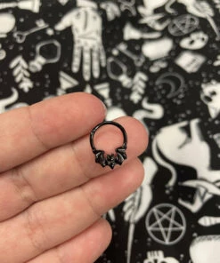 Wholesale 🥰 BODYVIBE Bats Batty [Black] | SEPTUM CLICKER ⌛ -Halloween Item Store IMG 4290 69e5ffb4 233c 4655 91a2 99e3e81f0198 700x700
