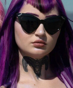 Promo 😉 KILLSTAR Bats Bat An Eye [Black Glitter] | SUNGLASSES 👍 -Halloween Item Store killstar bat an eye glitter sunglasses 3 54257126 e554 4ffd acc7 aba7813348f2 700x700