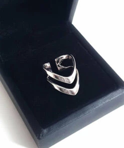 Top 10 ⌛ ROGUE AND WOLF Valentines Hunt [Sterling Silver] | RING 🛒 -Halloween Item Store rogue and wolf hunt sterling silver ring 14 700x700