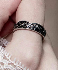 New ✔️ ROGUE AND WOLF The Moon Moonrise [Blackened Steel] | RING 😀