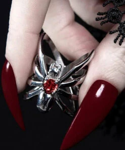 New ✨ ROGUE AND WOLF All Spiderhug [Mirror Steel] | RING 🎁 -Halloween Item Store rogue and wolf spiderhug mirror steel ring 6 3e1da310 2789 4ef4 896c 00d5f06d9cf7 700x700