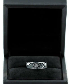 Wholesale ⭐ ROGUE AND WOLF All Third Eye [Blackened Steel] | RING 🌟 -Halloween Item Store rogue and wolf third eye blackened steel ring 6 8445542d de30 458b 8d55 de3e32a6cc9f 700x700